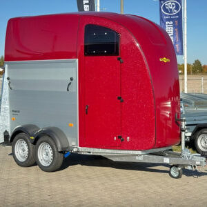 Humbas Pegasus 2400 Trailer com estofados e portas laterais