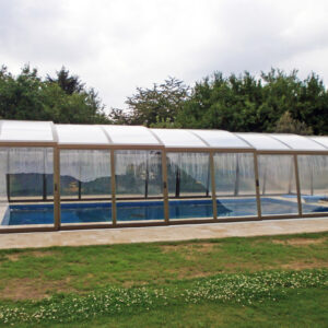Abrigo de piscina hoch